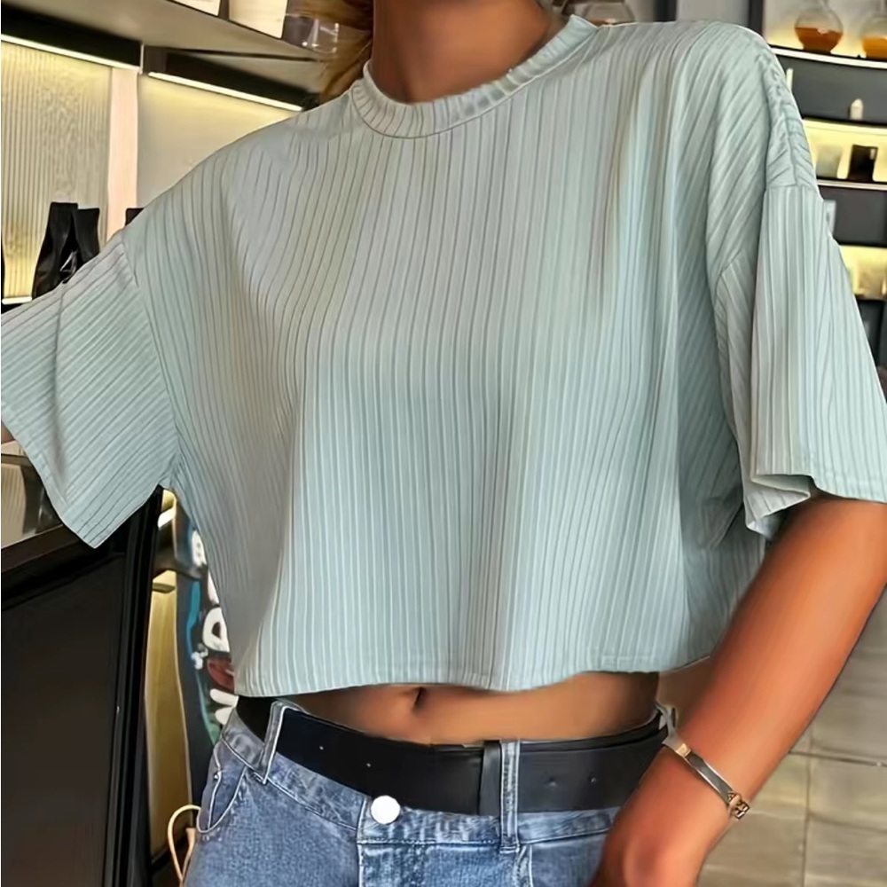 Large Solid Drop Shoulder T-shirt, Casual Crew Neck Short Sleeve Cropped Green